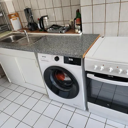 Hbs Top- Preis, 2 Sd Fewo, 2x Doppelbett 1 Einzelbett Moeglich 54 Qm, Grosse Kueche Bad Wc Einfach Und Gut Vb-preis