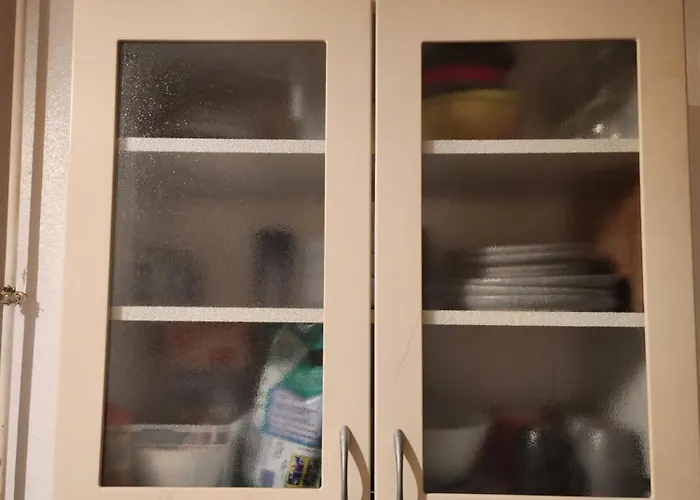 Hbs Top- Preis, 2 Sd Fewo, 2x Doppelbett, 1 Einzelbett Moeglich 54 Qm, Grosse Kueche Bad Wc Einfach Und Gut Vb-preis *